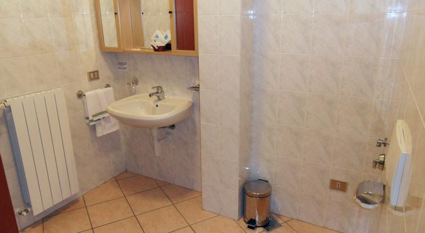 Casa Vacanze Touring Verbania Zewnętrze zdjęcie