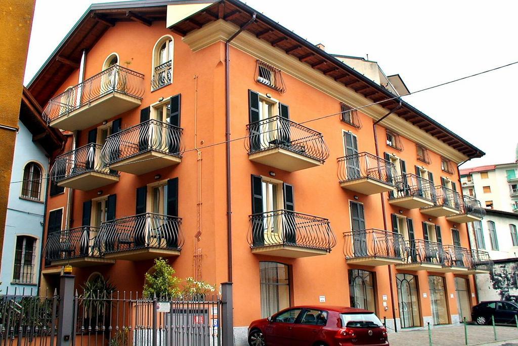 Casa Vacanze Touring Verbania Zewnętrze zdjęcie
