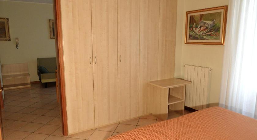 Casa Vacanze Touring Verbania Pokój zdjęcie